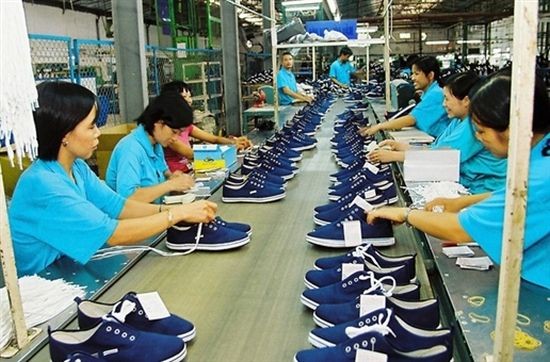 本市鞋業吸引僑匯投入生產活動。