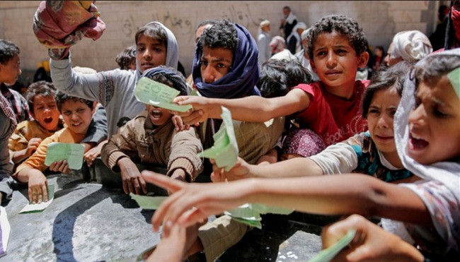 也門目前有2400萬人需要人道主義援助，約佔全國人口的百分之八十，其中約1000萬人面臨嚴重食品短缺。（圖源：Al Zazeera）