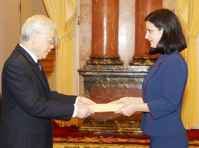 總書記、國家主席阮富仲接受保加利亞 共和國大使遞交國書。（圖源：智勇）