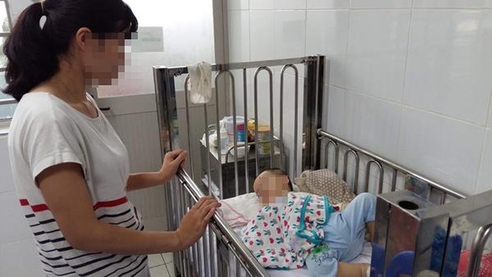 入住中央兒童醫院接受治療中的病童。（圖源：VOV）