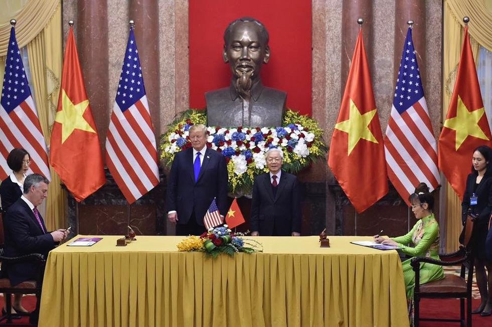 總書記、國家主席阮富仲與美國總統特朗普見證越捷與波音公司簽署合同。（圖源：M.A）