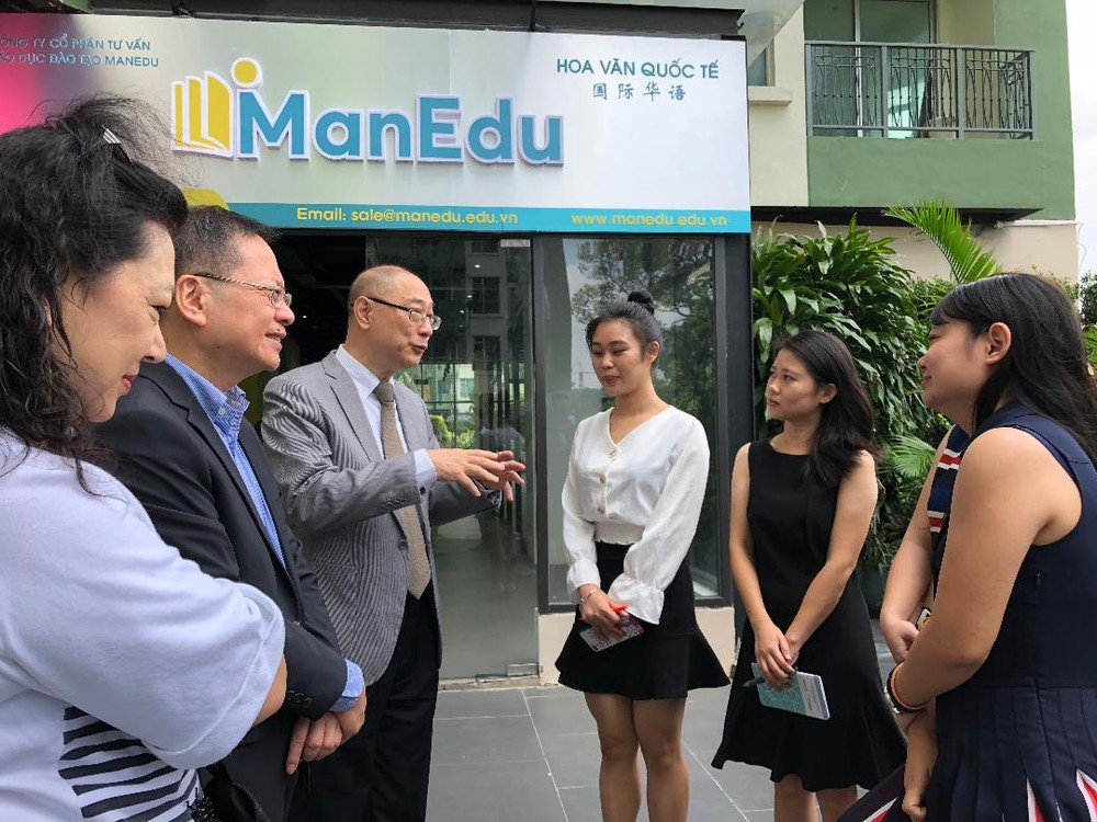 外資企業到訪ManEdu國際華語學校參觀與交流。