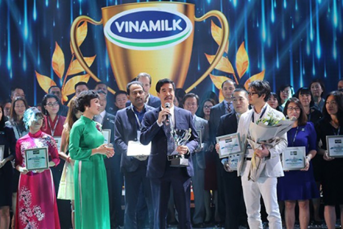 越南奶品公司(Vinamilk)連續兩次獲評選為最佳工作環境。（圖源：平安）