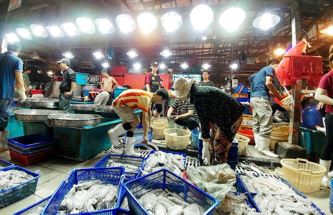 本市若干集散市場的魚肉海產貨源充足，售價不變。（圖源：互聯網）