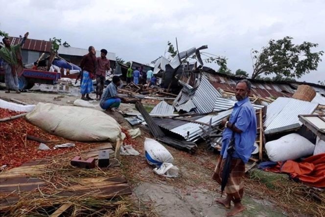 印度遭近年來最強熱帶氣旋「法尼」侵襲，在東岸奧里薩邦至少有12人死亡。（圖源：互聯網）
