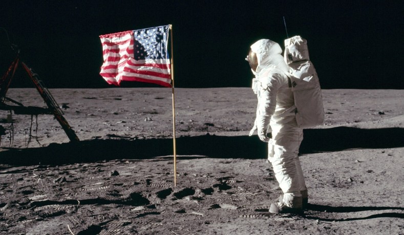 美國總統特朗普宣佈，將為美國航天局2020財年的預算追加16億美元，以加速實現重返月球的計劃。（圖源：互聯網）