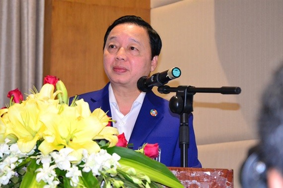 湄公河委員會主席、資源與環境部長陳紅河在會議上發言。（圖源：互聯網）