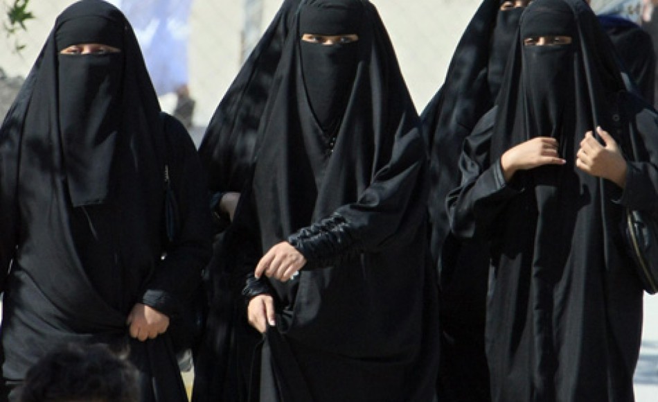 突尼斯總理優素福‧查赫德於5日簽發了政府令，禁止任何人在突尼斯各地的公共機構中穿戴只露出眼睛的蒙面面紗。（示意圖源：互聯網）