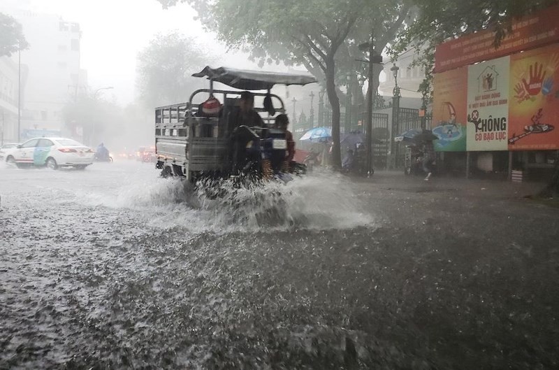 胡志明市因受氣候變化而經常遭到水淹。（圖源：州阮）