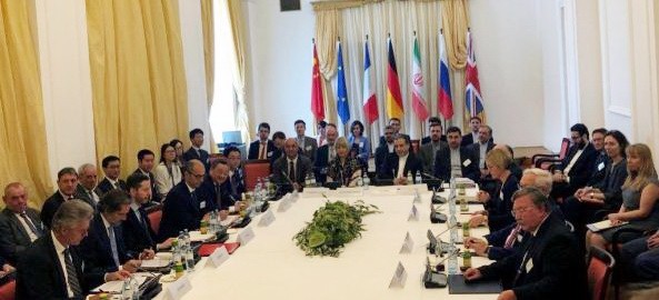 伊核協議5國（俄、中、英、法、德）與伊朗在維也納召開特別會議。（圖源：路透社）