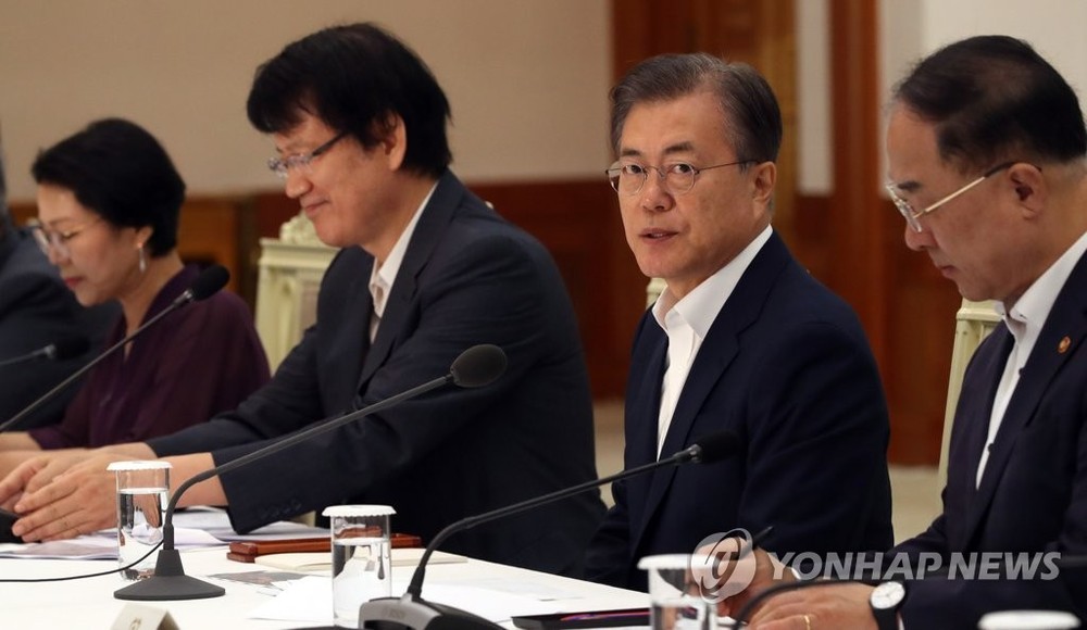 韓總統文在寅主持召開國民經濟顧問會議全體會議。（圖源：韓聯社）