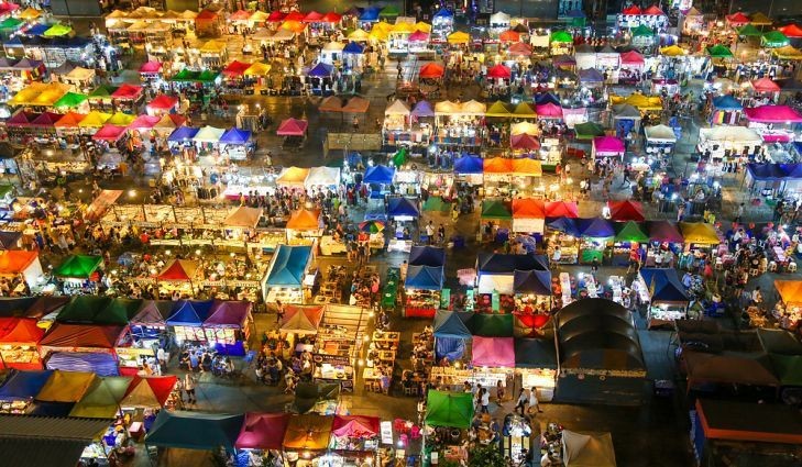 泰國曼谷Ratchada夜市。（圖源：互聯網）