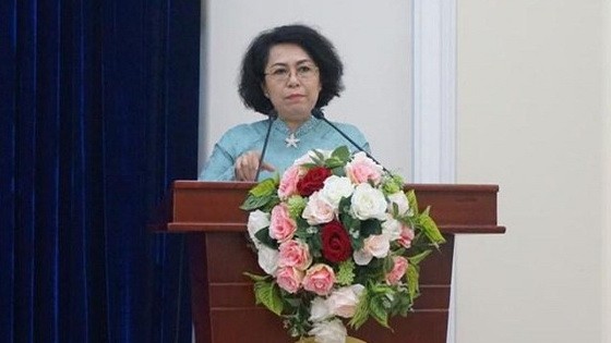 市越南祖國陣線委員會主席蘇氏碧珠在會上發言。（圖源：阮娟）