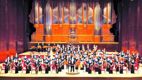台灣長榮交響樂團即將來越演出