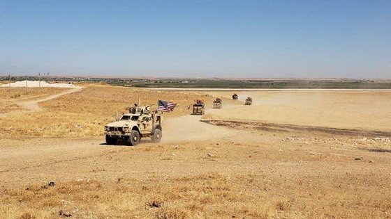 當地時間8日，土耳其武裝部隊和美軍方人員在敘利亞東北部進行聯合巡邏。（圖源：美國駐土耳其大使館社交網站）