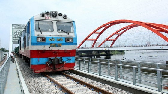 全長1.3公里的新平利鐵路橋正式通車。（圖源：）