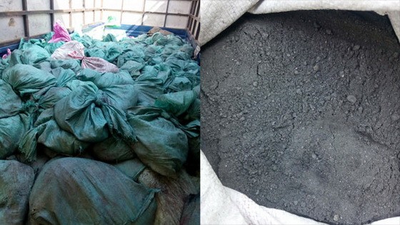每包重量約20公斤粉狀物疑是鉛精礦粉。（圖源：老街報）