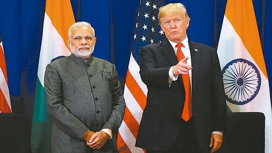 美國總統特朗普22日前往得克薩斯州休斯敦，與印度總理莫迪一起參加一場大型集會。（圖源：路透社）