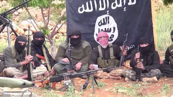 俄羅斯聯邦安全局：俄抓獲兩名為 IS 輸送資金嫌疑人。圖為極端組織“伊斯蘭國”武裝成員。（圖源：互聯網）