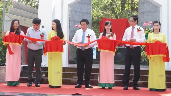 南方阮愛國學校紀念區落成剪綵儀式。（圖源：西寧報）