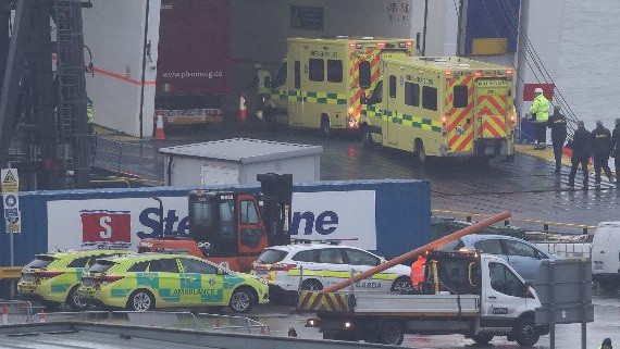 愛爾蘭又發現一密閉拖車內藏有16名偷渡客，所幸健康狀況均良好。（圖源：互聯網）