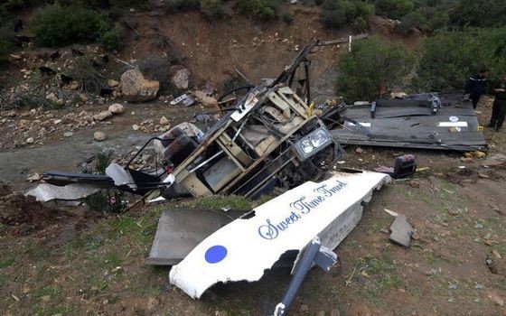 突尼斯一輛旅遊大巴當地時間12月1日在西北部地區墜落山谷，造成至少26人喪生。（圖源：中新網）