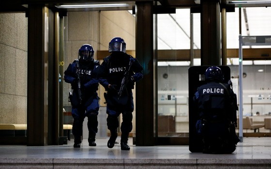 日本警察進行反恐演習。（圖源：Getty Images）