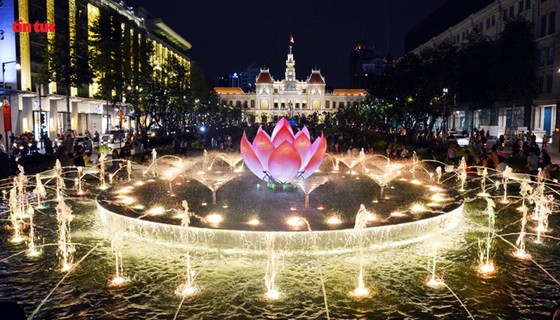 阮惠步行街的噴泉。（圖源：互聯網）