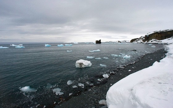 南極洲喬治國王島融化的冰川。（圖源：聯合國）