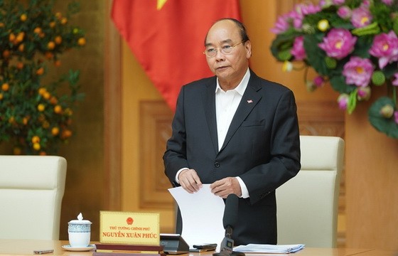 政府總理阮春福主持會議並發表講話。（圖源：孟雄）
