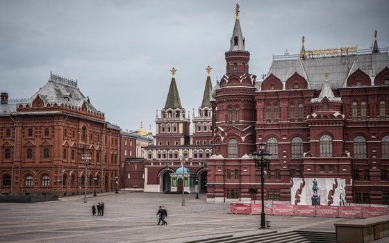 莫斯科將從下週開始逐步實施城市通行證制度，莫斯科街道一下子變得冷清。（圖源：路透社）