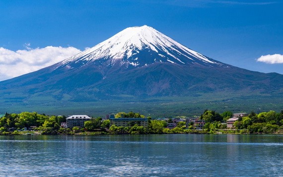 由於擔心登山人潮引發新冠肺炎疫情爆發，富士山將在今年夏季封山，不會開放。（圖源：互聯網）