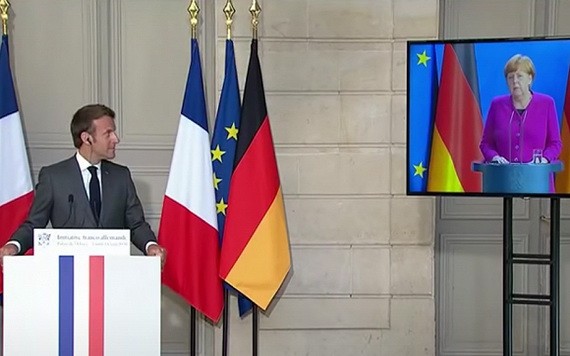 法國總統馬克龍與德國總理默克爾的視頻會議。（圖源：視頻截圖）