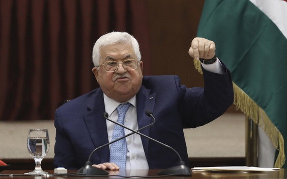 巴勒斯坦總統阿巴斯在拉姆安拉發表講話。（圖源：AP）