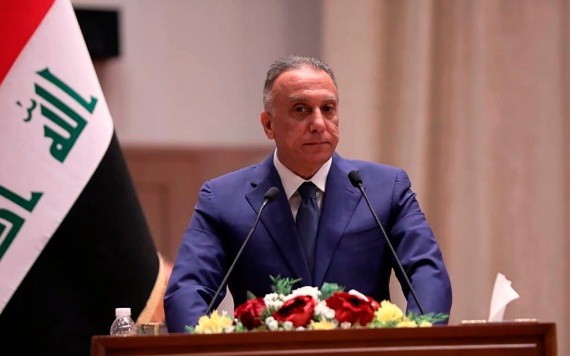 5月7日，在伊拉克首都巴格達，穆斯塔法·卡迪米出席議會特別會議時發言。（圖源：新華社/AP）