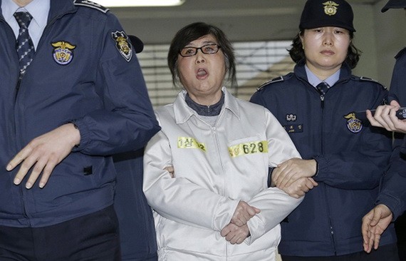 韓國最高法院對「親信干政」案作出終審宣判，崔順實終審獲刑18年，罰款200億韓圜。（圖源：AP）