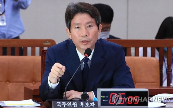 7月23日，在韓國國會，李仁榮出席外交統一委員會人事聽證會。 （圖源：韓聯社）