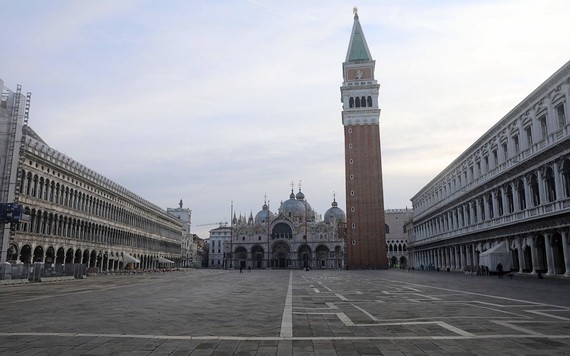  威尼斯聖馬可廣場疫情期間幾乎呈現淨空狀態。（圖源：Getty Images）