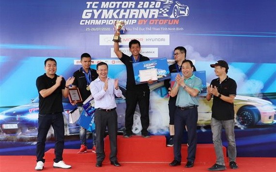 金卡納( Gymkhana)體育車錦標賽頒獎儀式。（圖源：互聯網）