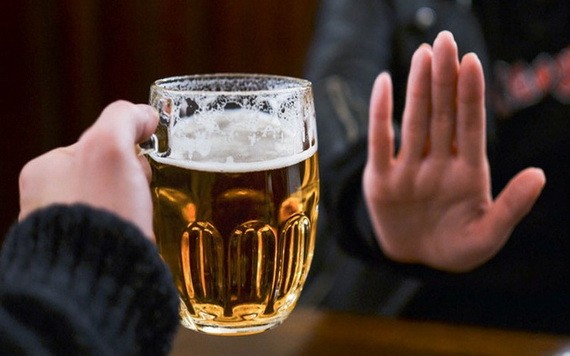 強迫喝酒者將被罰款。（示意圖源：互聯網） 