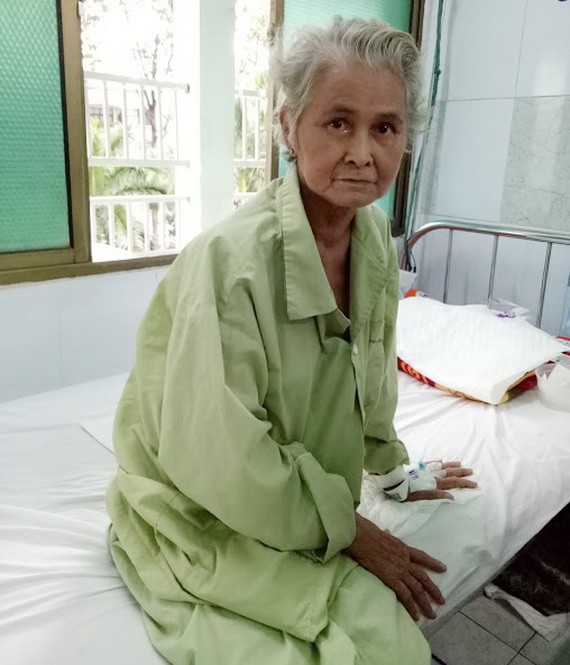 鍾桂珍正在阮知方醫院留醫觀察。