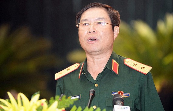 國防部副部長阮新彊在會上發言。（圖源：中山）