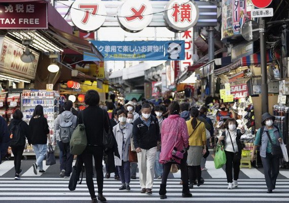 日本疫情惡化，擬調整旅行振興計劃。（圖源：AP）