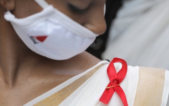 據聯合國愛滋病規劃署日前發佈報告，未來兩年，全球新感染愛滋病病毒人數可能因新冠疫情多出12萬3000至29萬3000人。（示意圖源：歐新社）