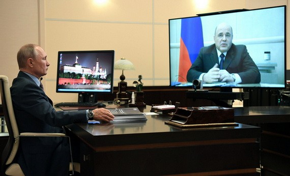俄羅斯總統新聞秘書德米特里‧佩斯科夫13日對外表示：“普京一直生活在新奧加廖沃(總統官邸)，疫情暴發前就已在那裡生活工作。”。（圖源：互聯網）