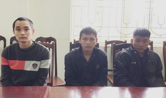 被抓獲的三名涉案嫌犯。（圖源：警方提供）