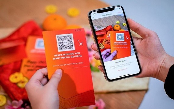 新加坡金融管理局鼓勵國人在來臨的農曆新年使用電子紅包，圖為星展銀行推出的QR碼禮物卡（QR Gift card）。（圖源：星展銀行）