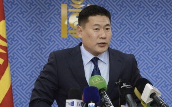 魯布桑那木斯來·奧雲額爾登27日下午就任蒙古國第32任總理。 （圖源：蒙古國國家通訊社官網）