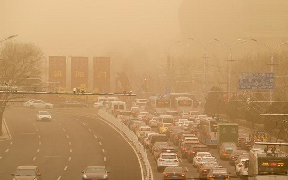 北京整個天空昏黃一片。（圖源：互聯網）