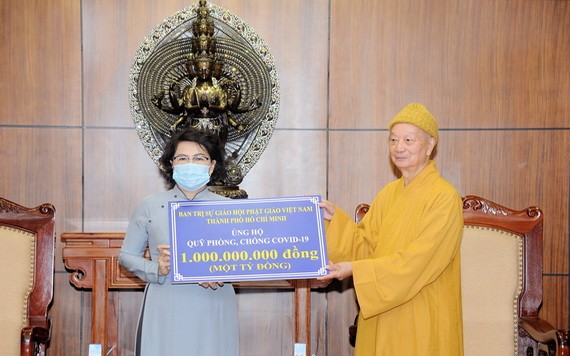 市越南佛教教會理事會捐 10 億元給防疫基金